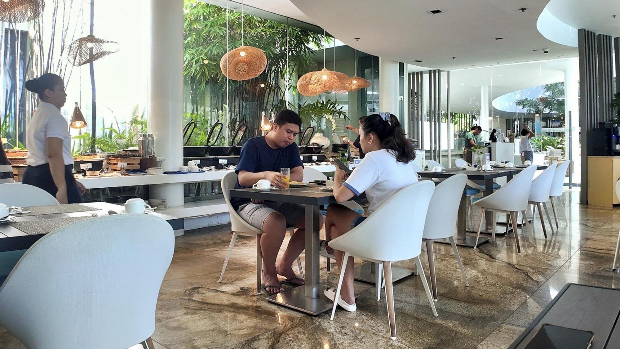 Dominiks Quite And Elegant Studio Ocean View Pool At Tambuli Resort High Floor Lapu-Lapu City Exteriér fotografie